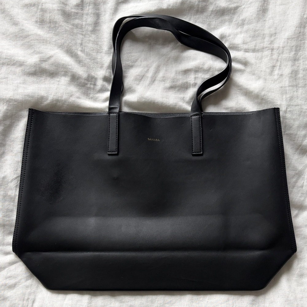 Sahara Black Leather Tote — Sleek Everyday Carryall